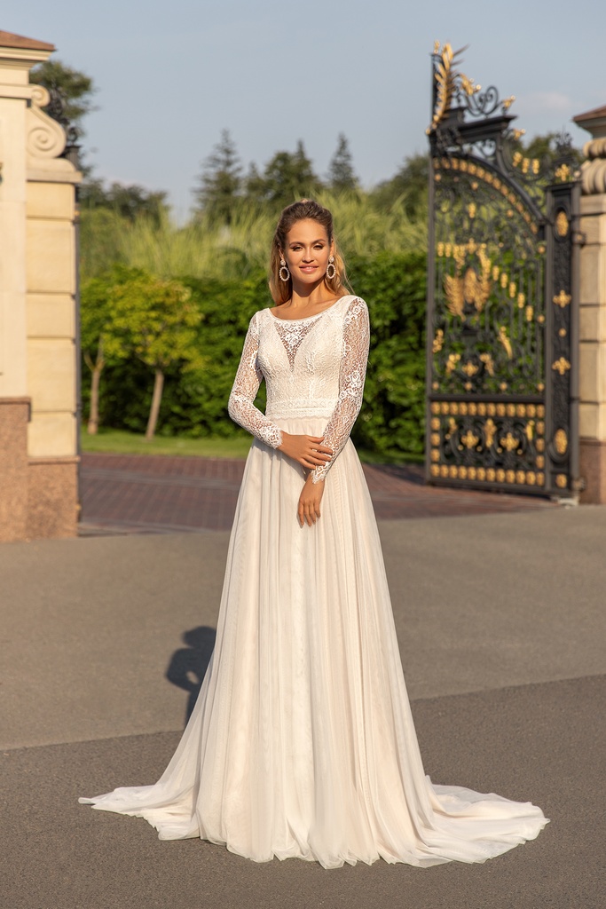 8013 tulle skirt