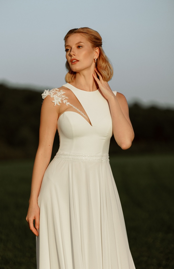 NM0007 ivory