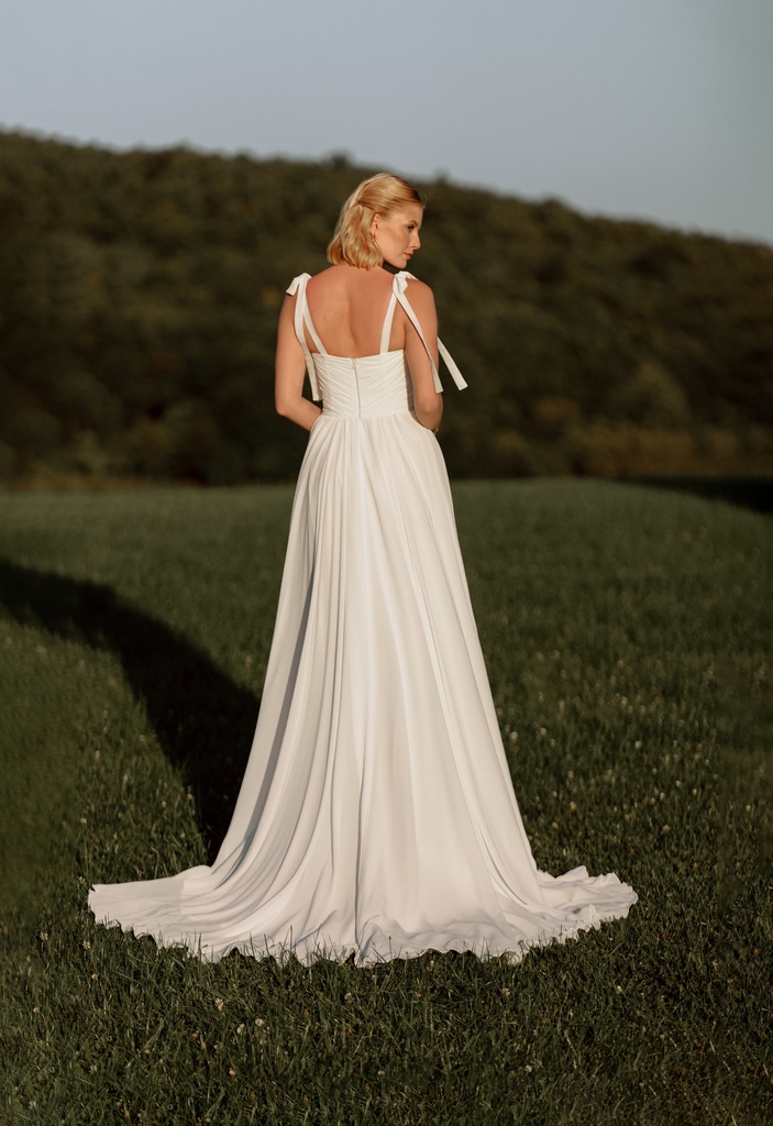 NM0012 ivory