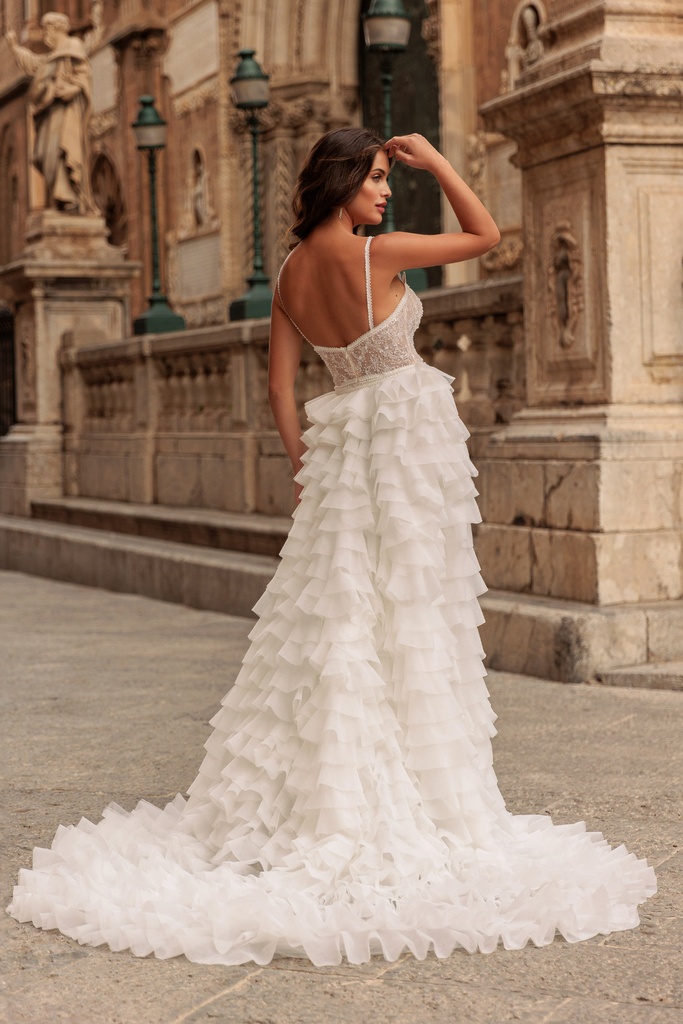 8044 Ruffle skirt