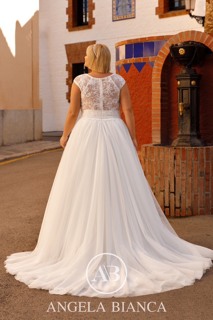 1090 Curvy
