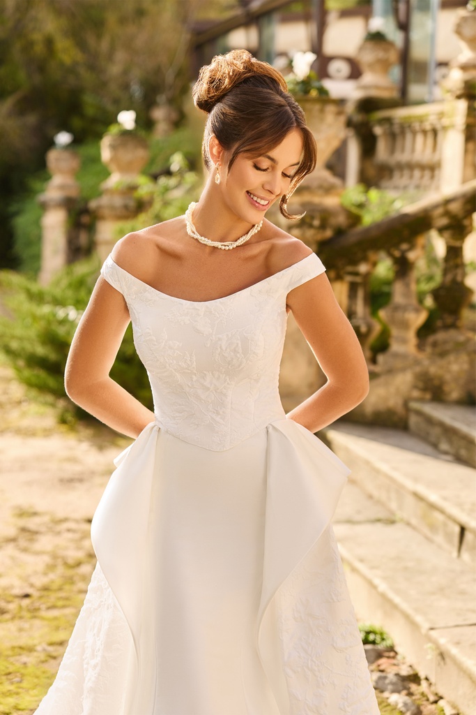 8070 Detachable skirt