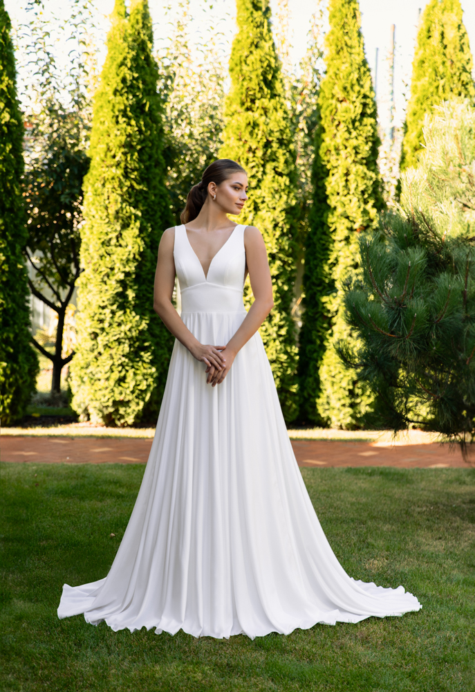 NM0005 ivory