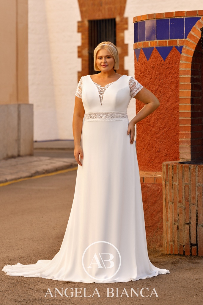 1084 Curvy ivory